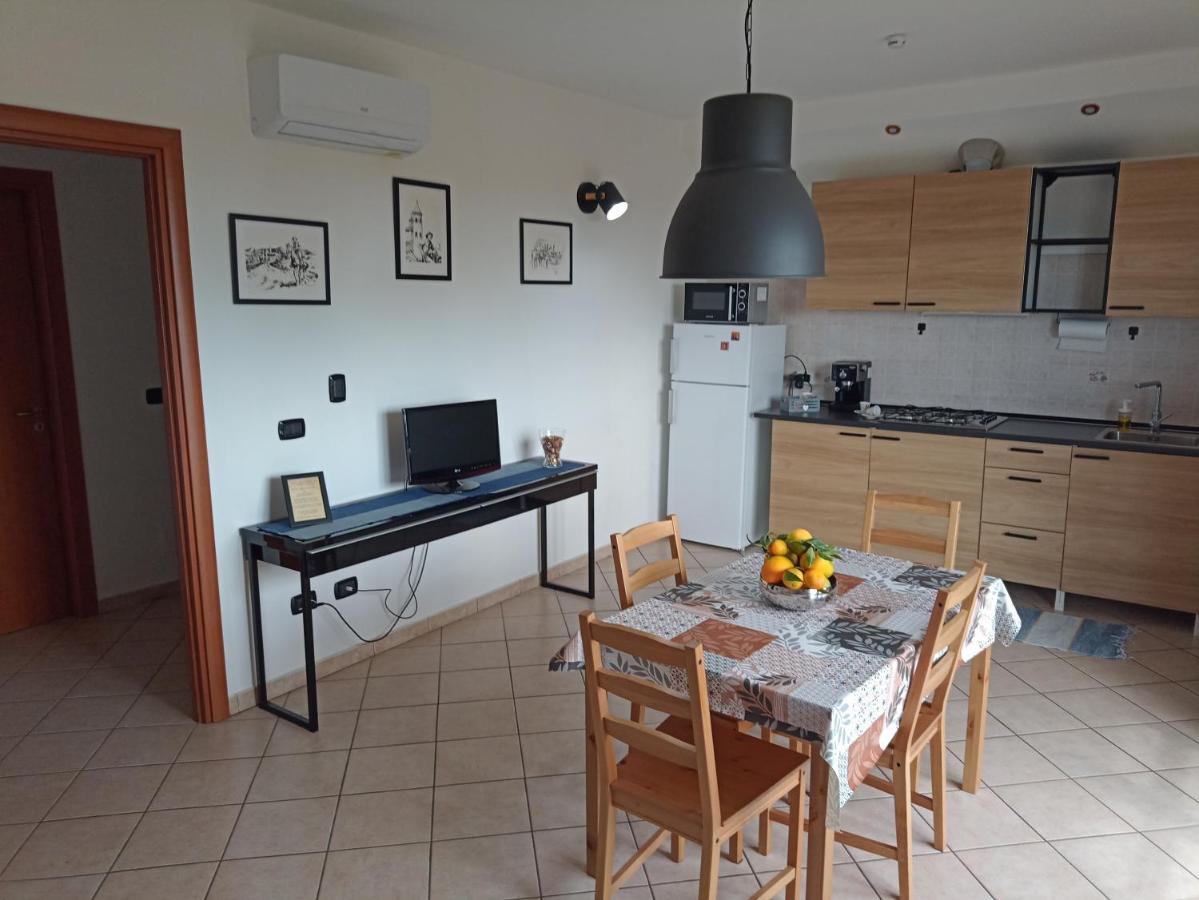 Degli Angioini Holiday Home Caulonia Marina Eksteriør billede