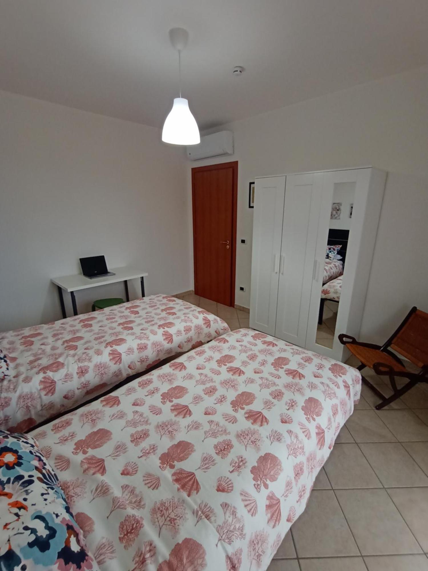 Degli Angioini Holiday Home Caulonia Marina Eksteriør billede